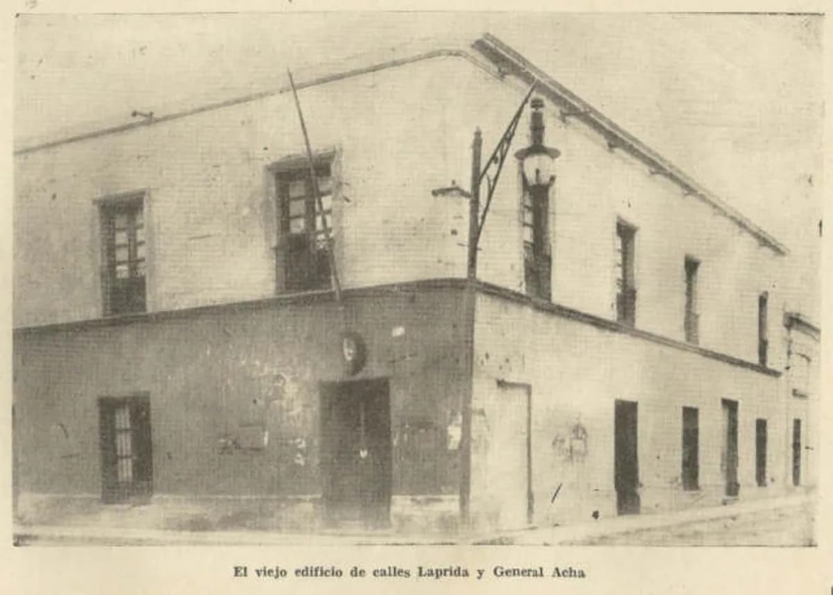 Biblioteca Franklin · el viejo edificio de calles Laprida y General Acha