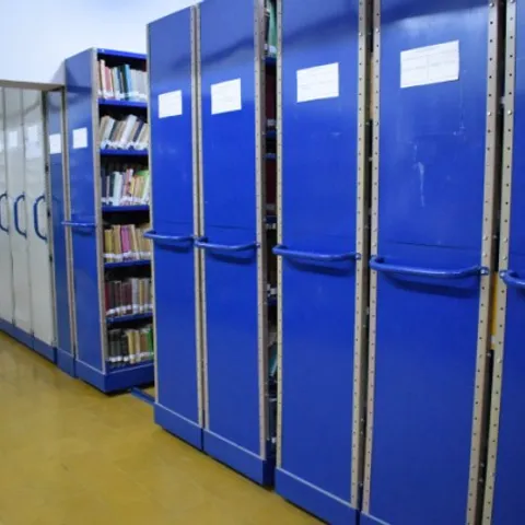 Biblioteca Franklin · Estanterías móviles